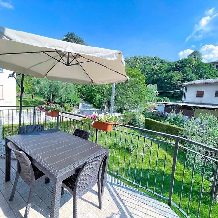 La Spiaggia Apartment Беладжо Екстериор снимка